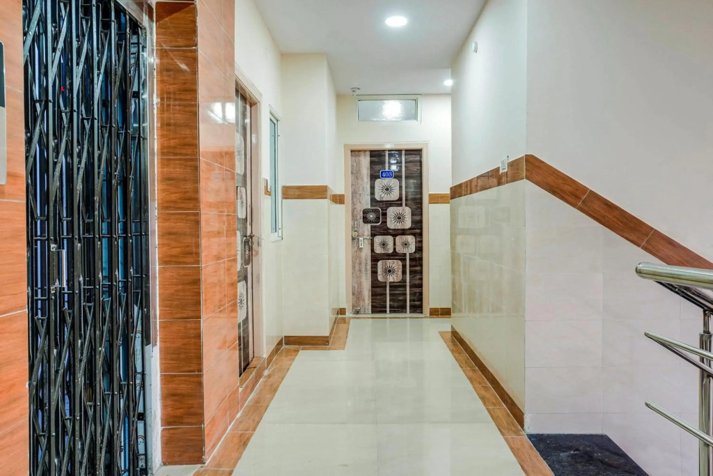 OYO HYD1516 Hotel Aroma Classic
