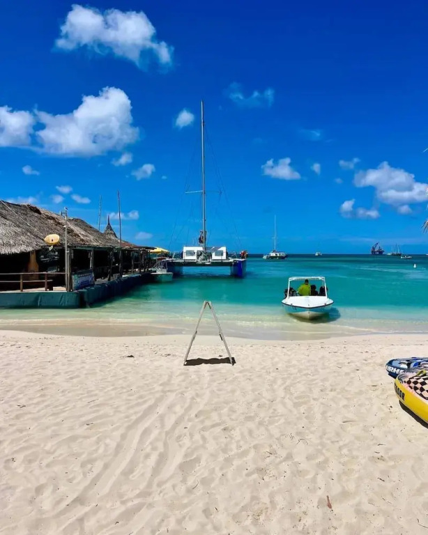 Peace vacations rental aruba