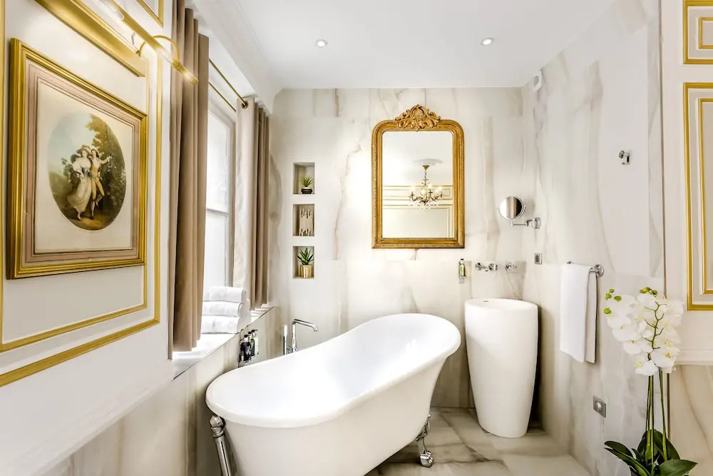 Luxury 6Bdr 5Bth Heritage Building - Louvre View