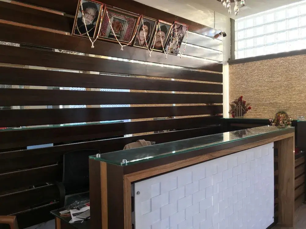 Hotel Ratan Royal Inn