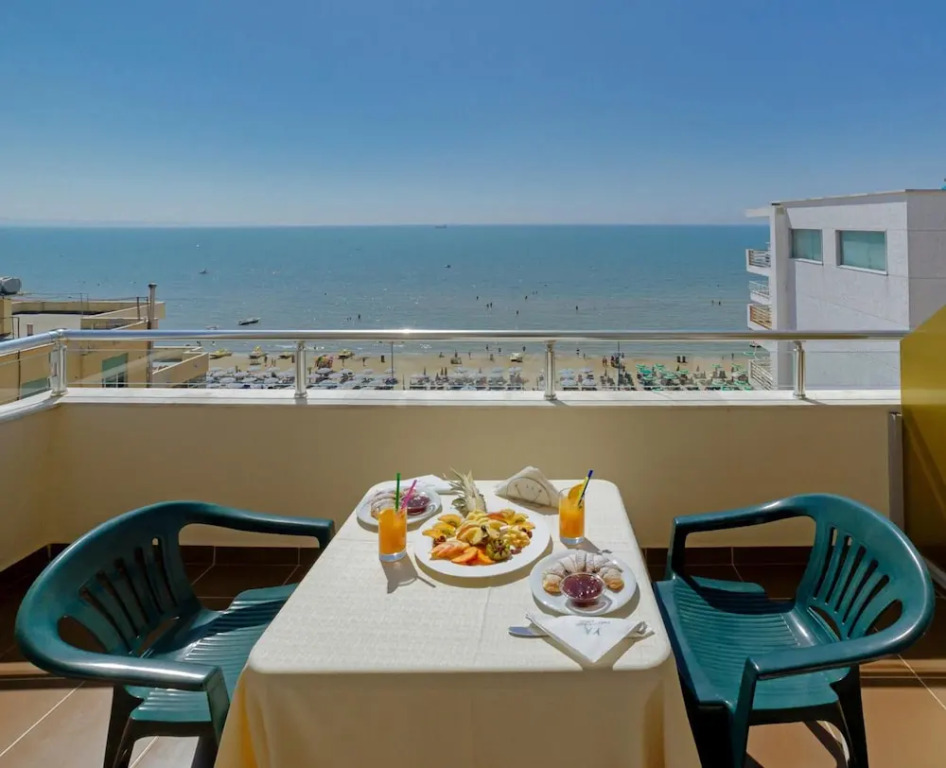 Sun Hotel