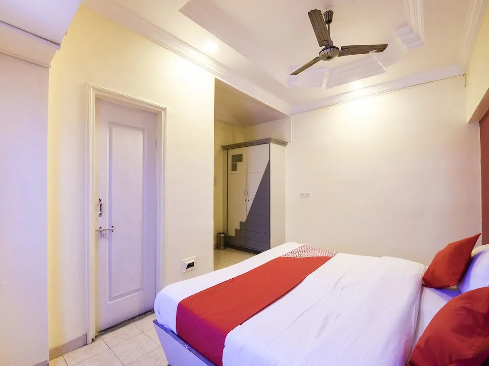 OYO Flagship 12273 Hotel Indraprastha