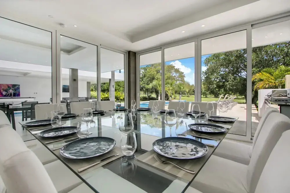 Ultra Modern Villa with Chef & Maid