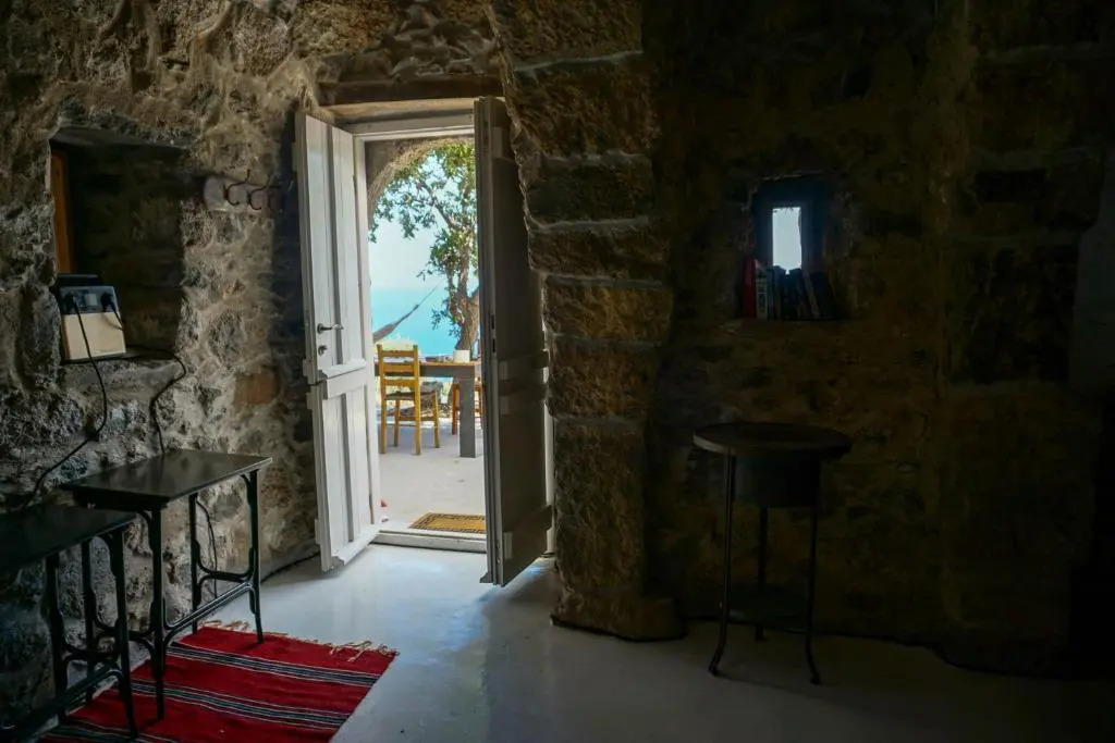 My Old Stone House in a 2 000 sqm private garden with Fab Glamping Tent