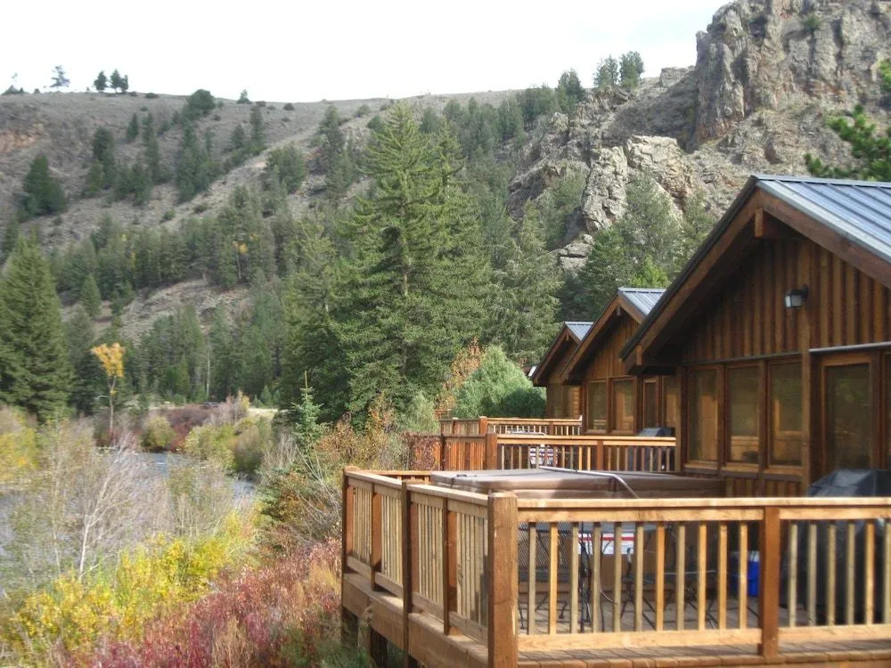 Three Rivers Resort