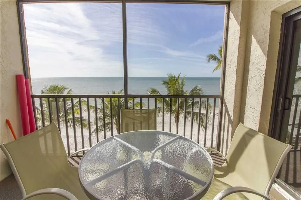 Seaside 303 - Two Bedroom Condo