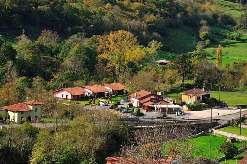 Apartamentos Aires De Avin - Onis