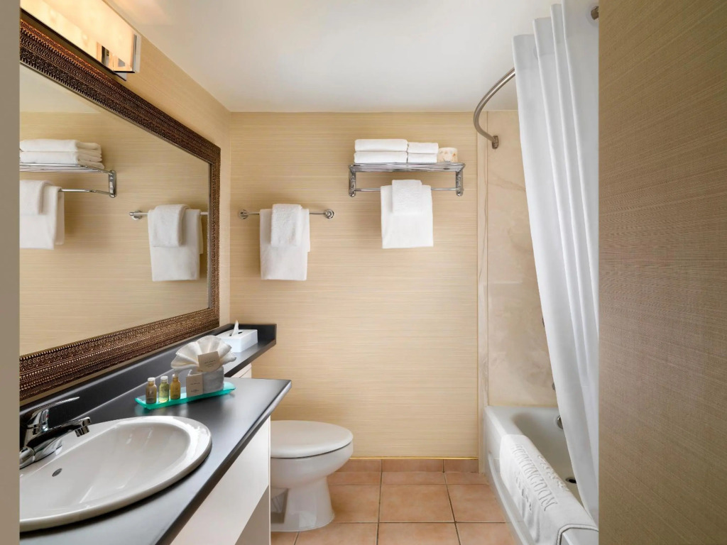 Huntingdon Hotel and Suites