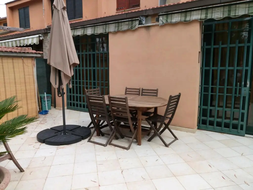House With 3 Bedrooms in Quartu Sant'elena, With Furnished Terrace - 2