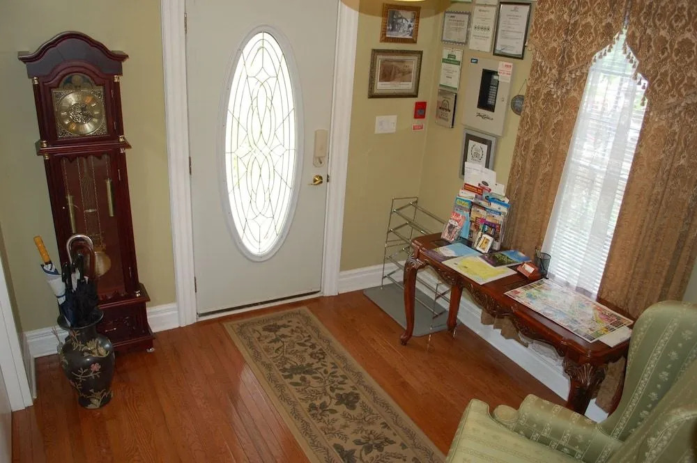 Accommodations Niagara Bed and Breakfast