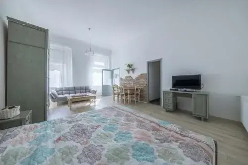 Kimchi Apartment