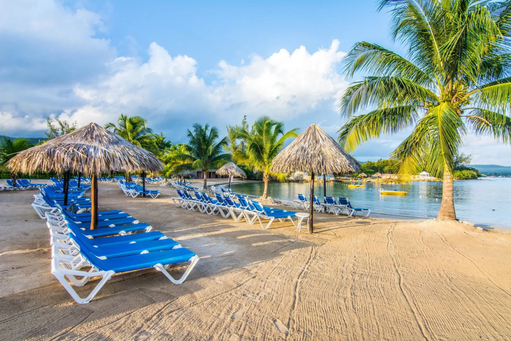 Jewel Paradise Cove Adult Beach Resort & Spa – All Inclusive