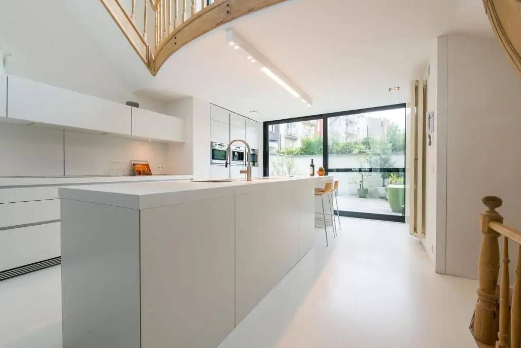 Spacious Belle Epoque House with free parking