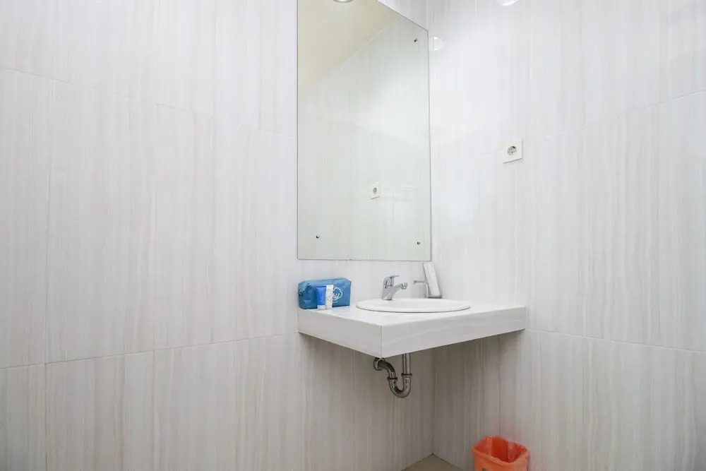 Airy Bandara Juanda By Pass 18 Sidoarjo