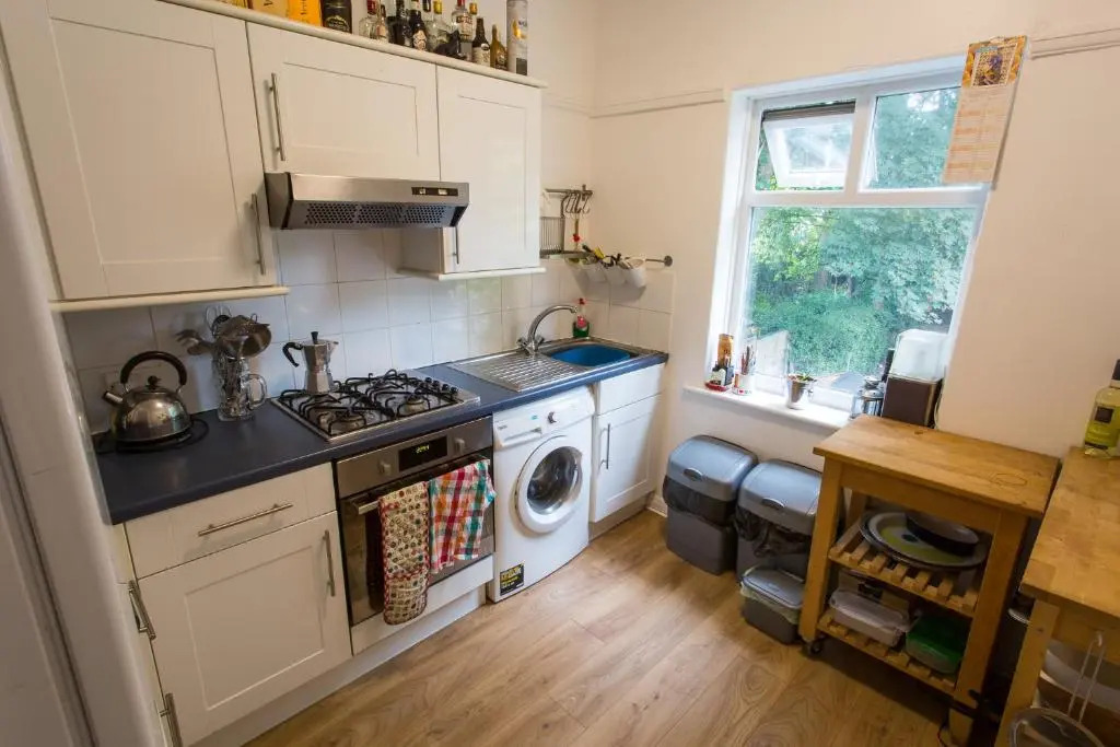 36B Burton Road