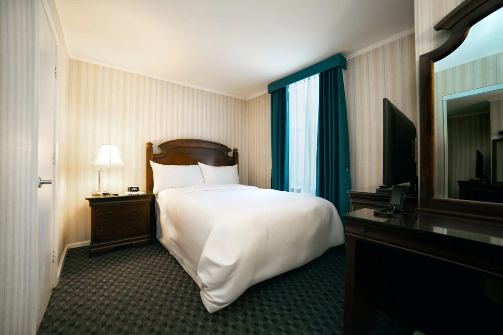 Hotel Stanford