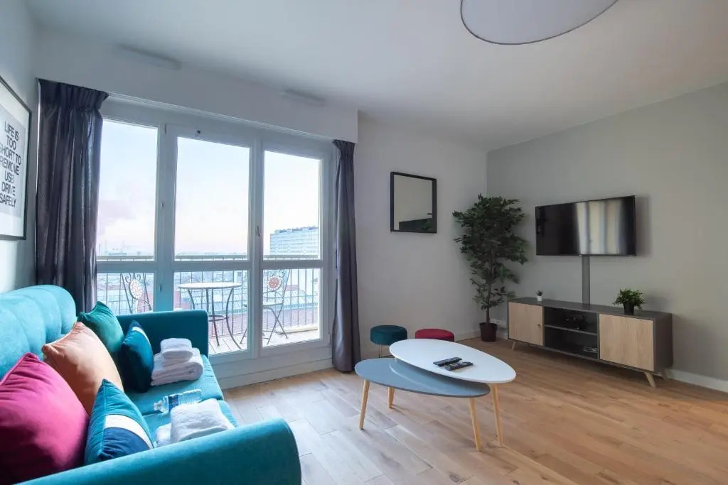 Paris - Porte d'Ivry - Modern and Cosy 2 bedroom apartment