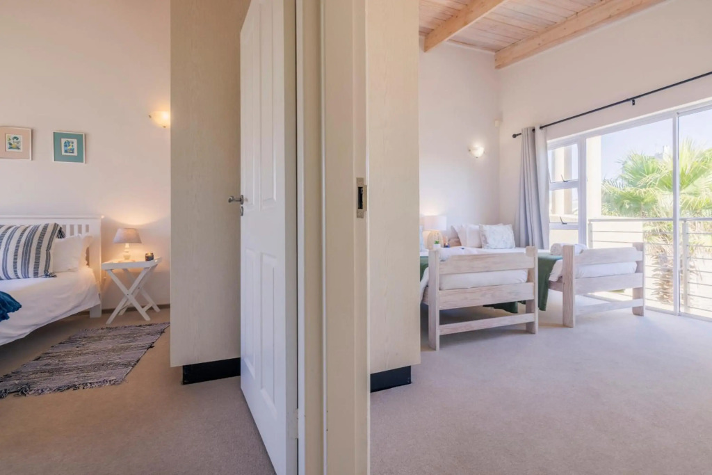 Waterfront Cottage B3