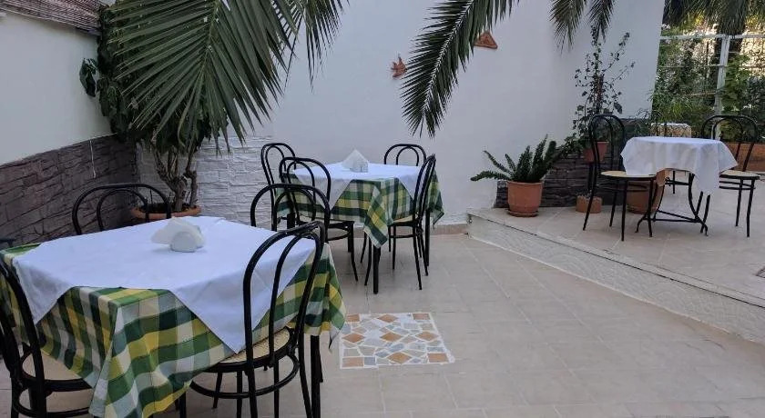 Apollon Hotel