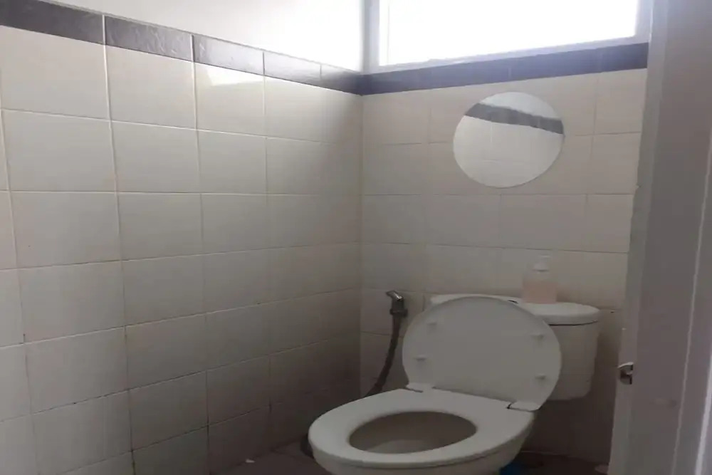 OYO 93998 Three J Living
