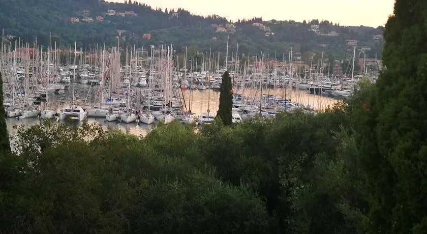 Villa Eftichia Hotel Apartments & Studios