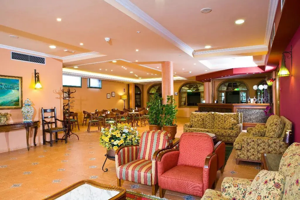 APARTHOTEL CABICASTRO Tres estrellas superior