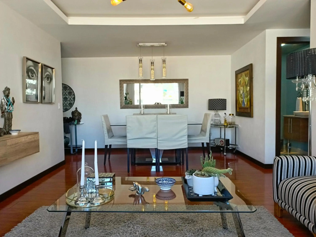 HOME apartment with Balcony - Queen Bed - 6th Floor