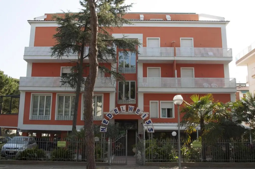 Hotel Edelweiss
