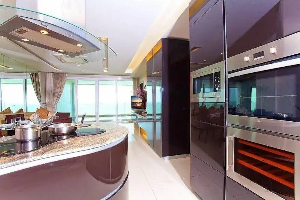 Ocean Fringe Apartment A