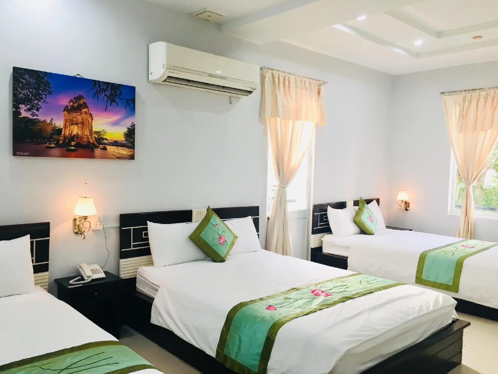 Hung Vuong Hotel