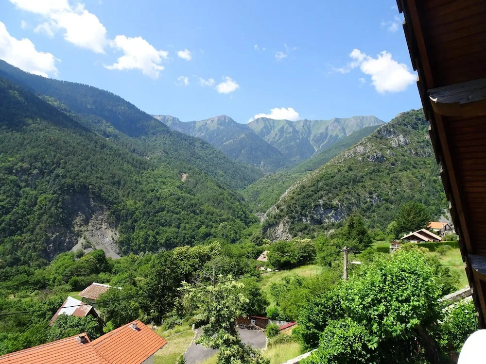 Chalet With 2 Bedrooms in Saint-martin-vésubie, With Wonderful Mountai