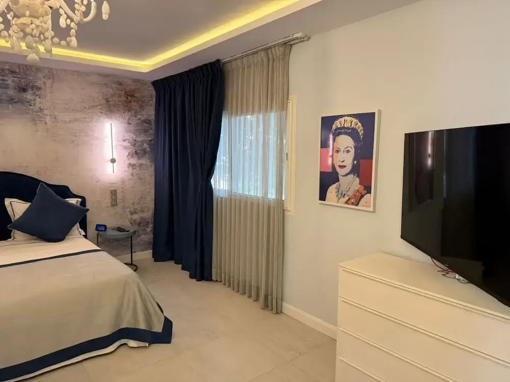 Villa Italia Somone Luxury Hotel