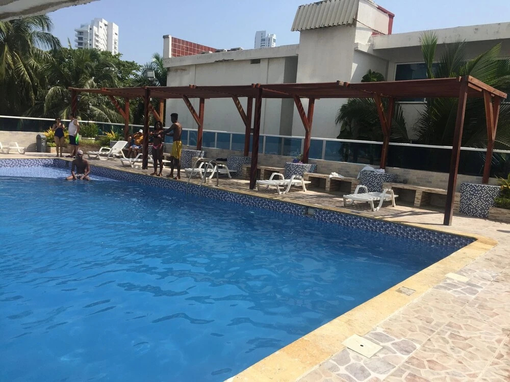 Apartment in Front of the Sea 1105B