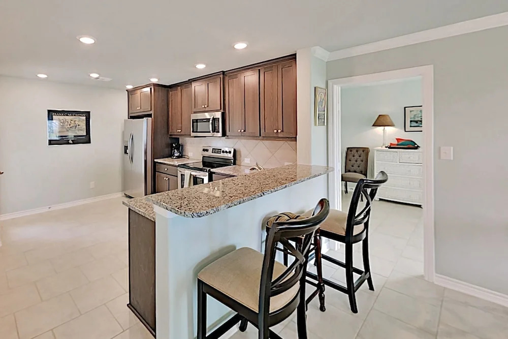 All-suite Bayview W/ Fenced Yard & Roof Deck 2 Bedroom Home