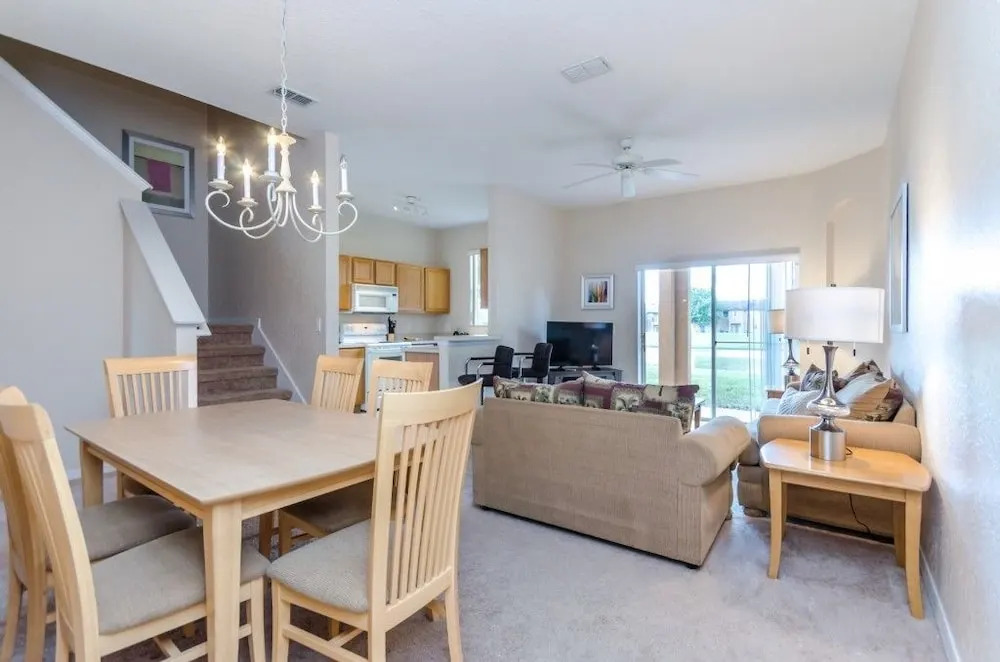Amazing Townhome! - Regal Palms - 537MA