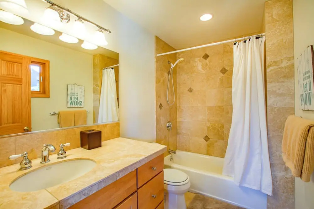 Pinnacle Vista by Tahoe Mountain Properties