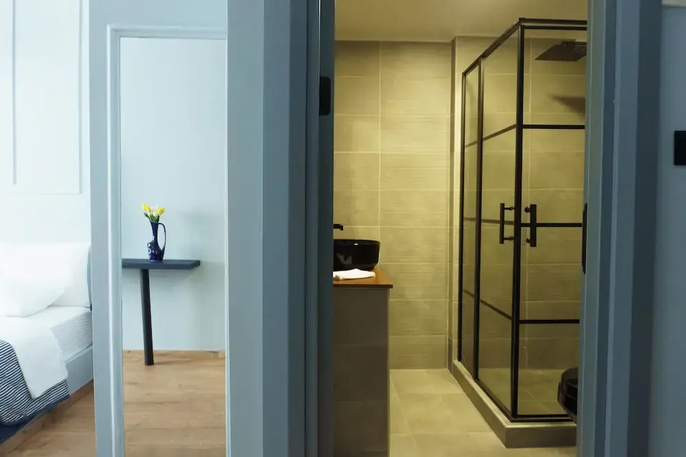 Sani Deluxe Suite Home