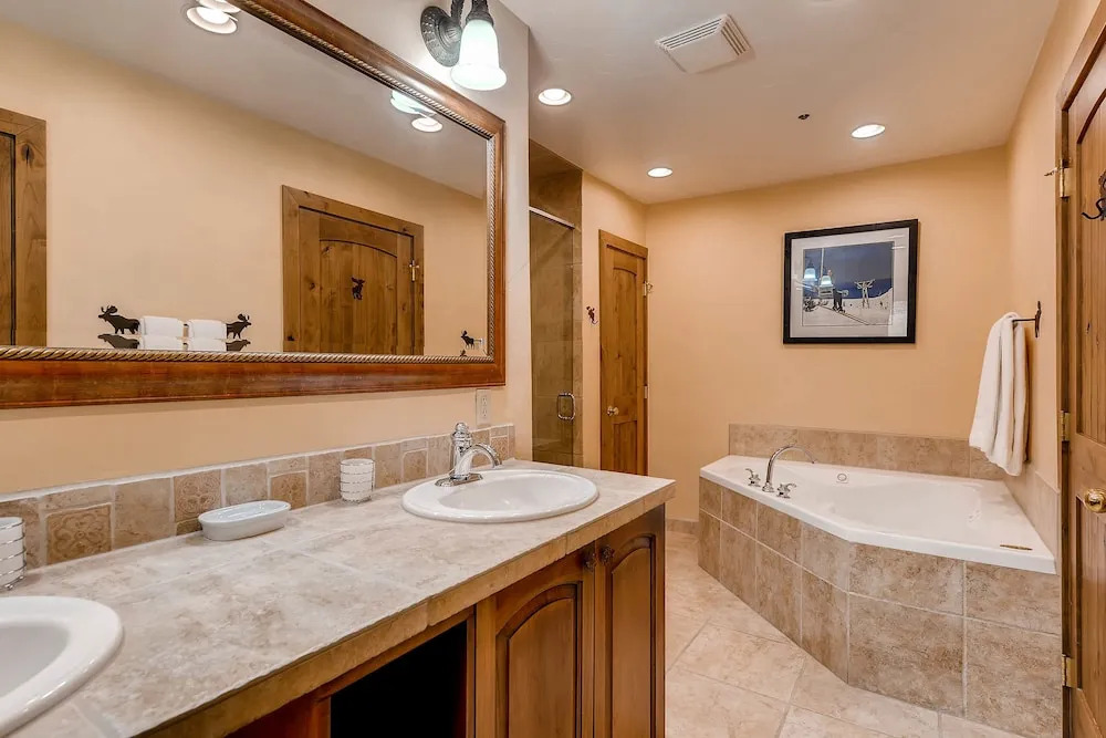 Centennial 2 Bedroom Condo Unit no. 9