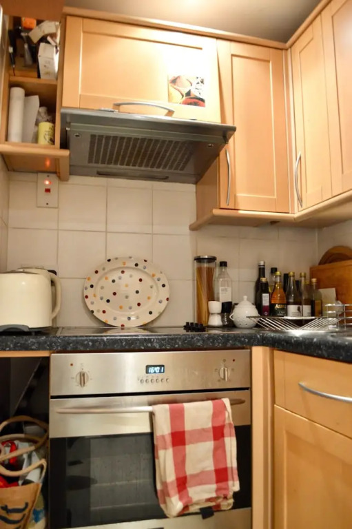 1 Bedroom Flat in Fulham Sleeps 3