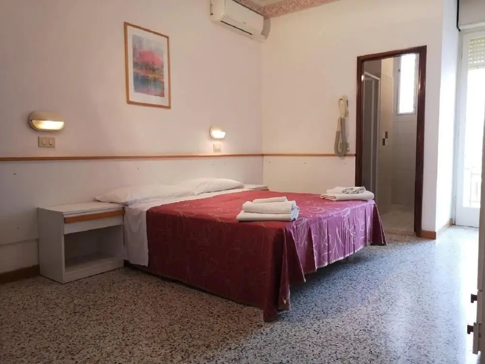 HOTEL LABRADOR