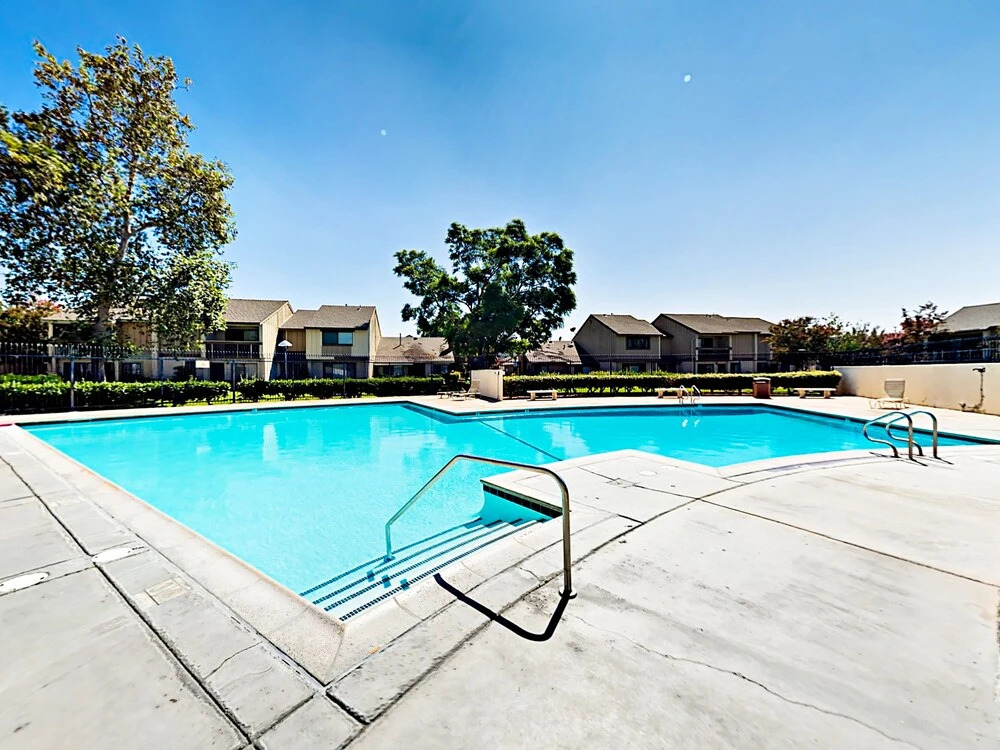 1391 South Walnut Condo Unit 1504 2 Bedrooms 2.5 Bathrooms Condo