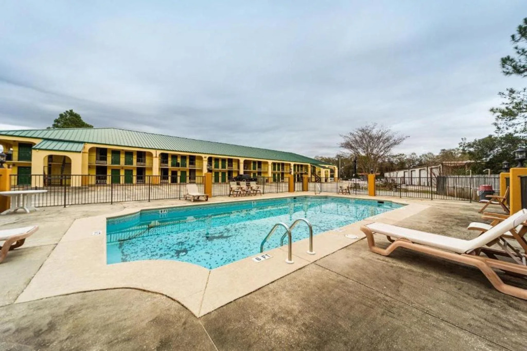 Days Inn by Wyndham Atmore