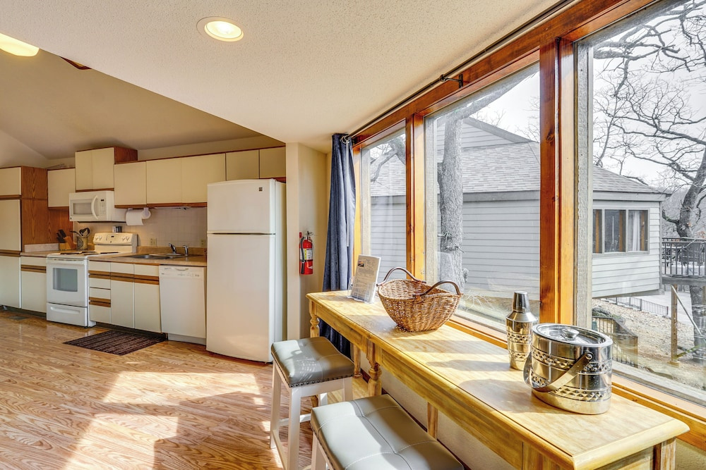 Boaters Haven! Lake of the Ozarks Resort Retreat