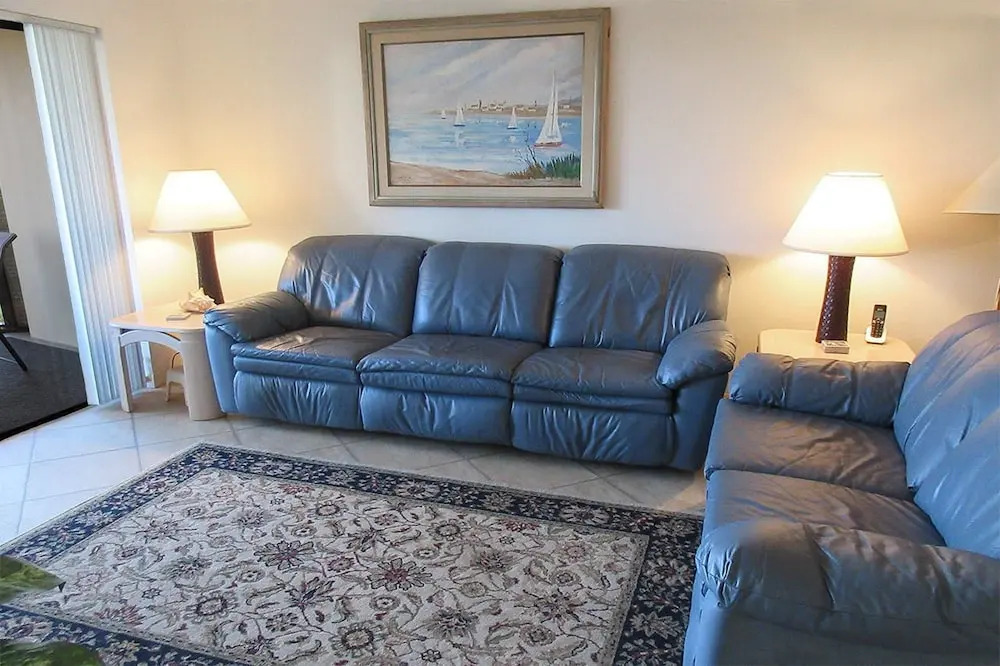 Harbour Pointe #524N by RedAwning