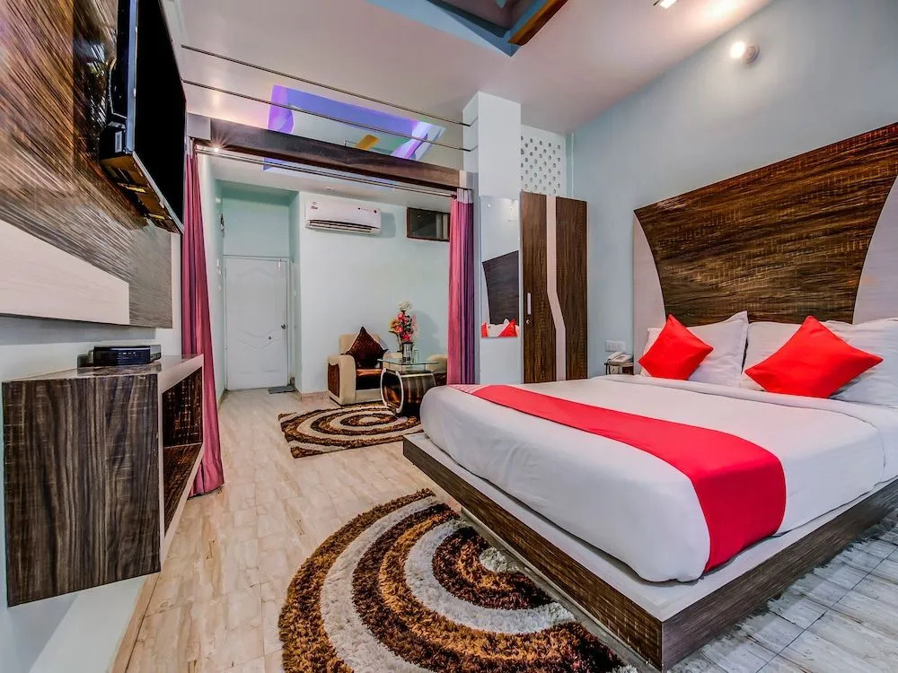 OYO 18873 Hotel Comfort