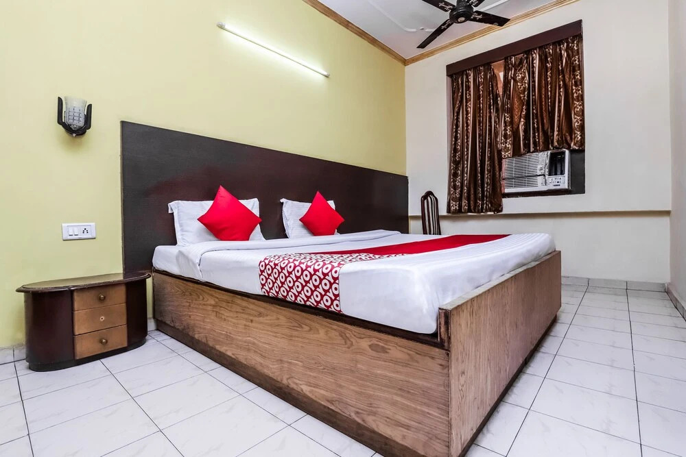 Oyo 22135 Hotel Kanishka Palace
