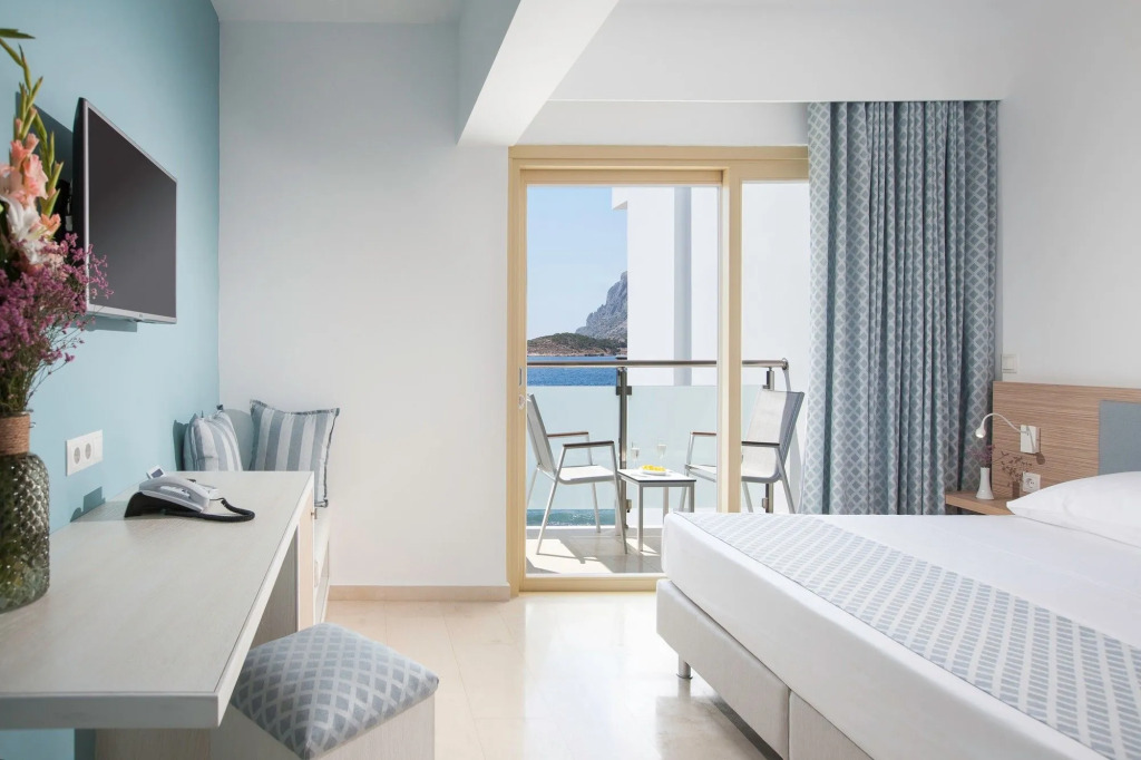 Zephyros Hotel