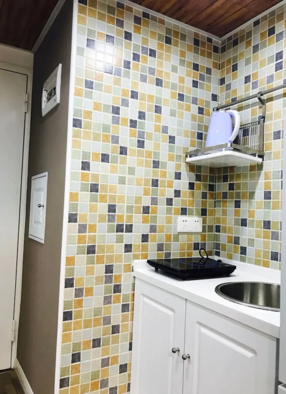 E-Home Self-Service Apartment