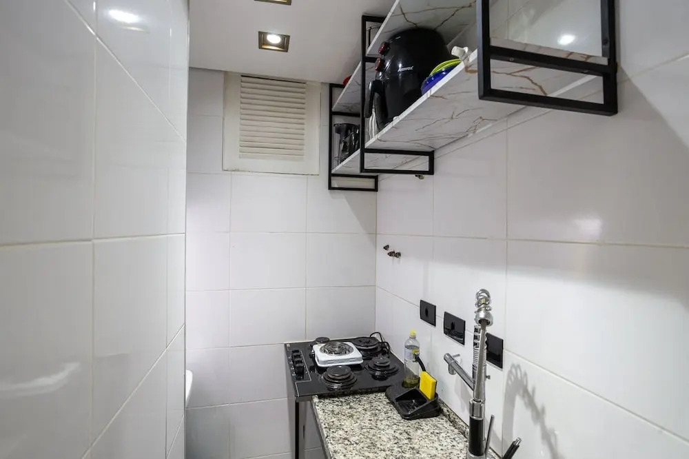 Apartamento no Centro com Wifi e a 500m do Metr