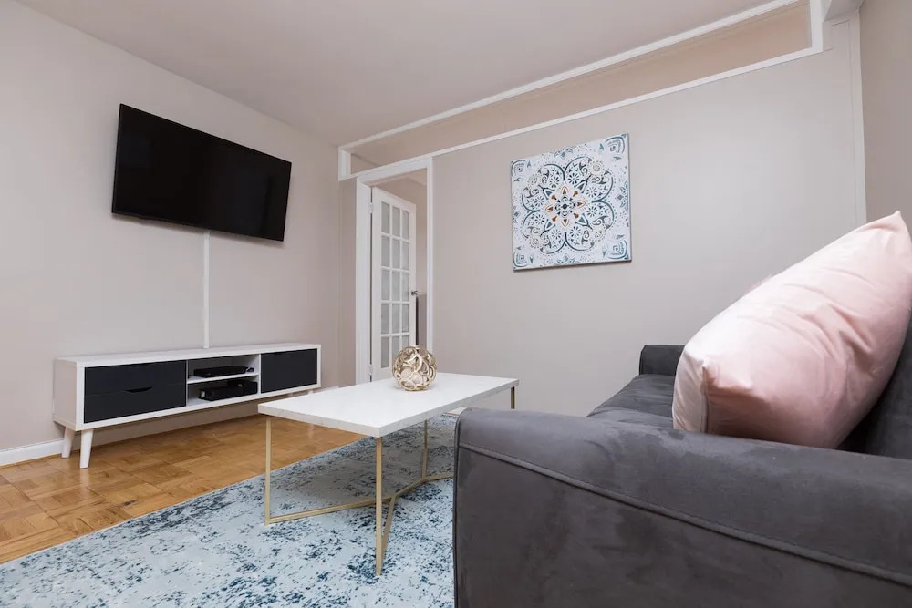 Lovely 1 Bedroom New York Apartment